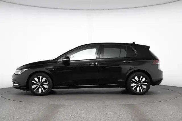 Volkswagen Golf view 3