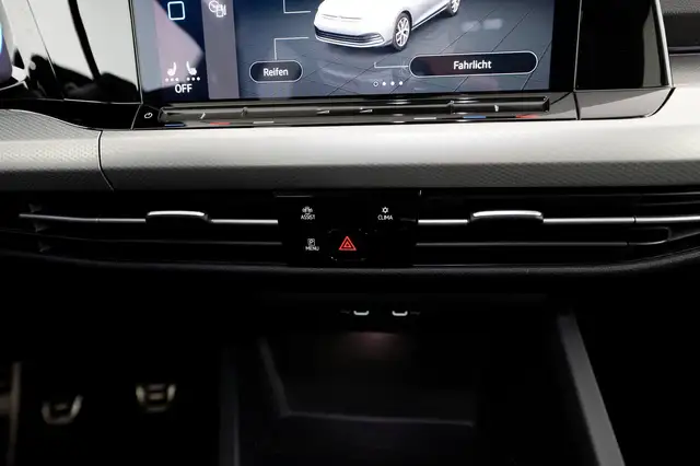 Volkswagen Golf view 11