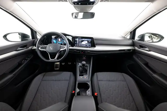 Volkswagen Golf view 5