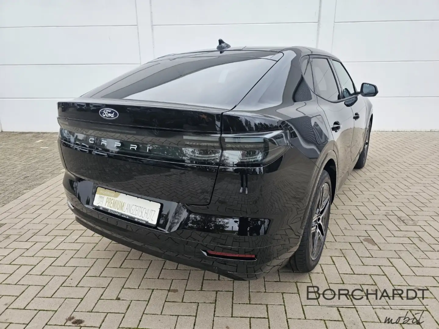 Ford Capri Premium RWD 77kWh Pano Fahrerass. AHK Wärmepumpe Schwarz - 2