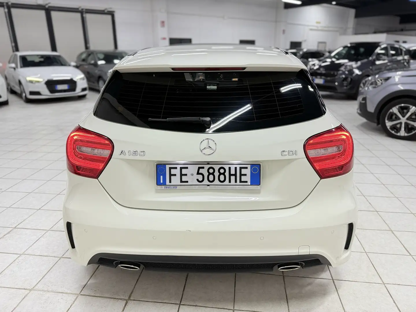 Mercedes-Benz A 180 cdi Night edition auto E6 Blanc - 2