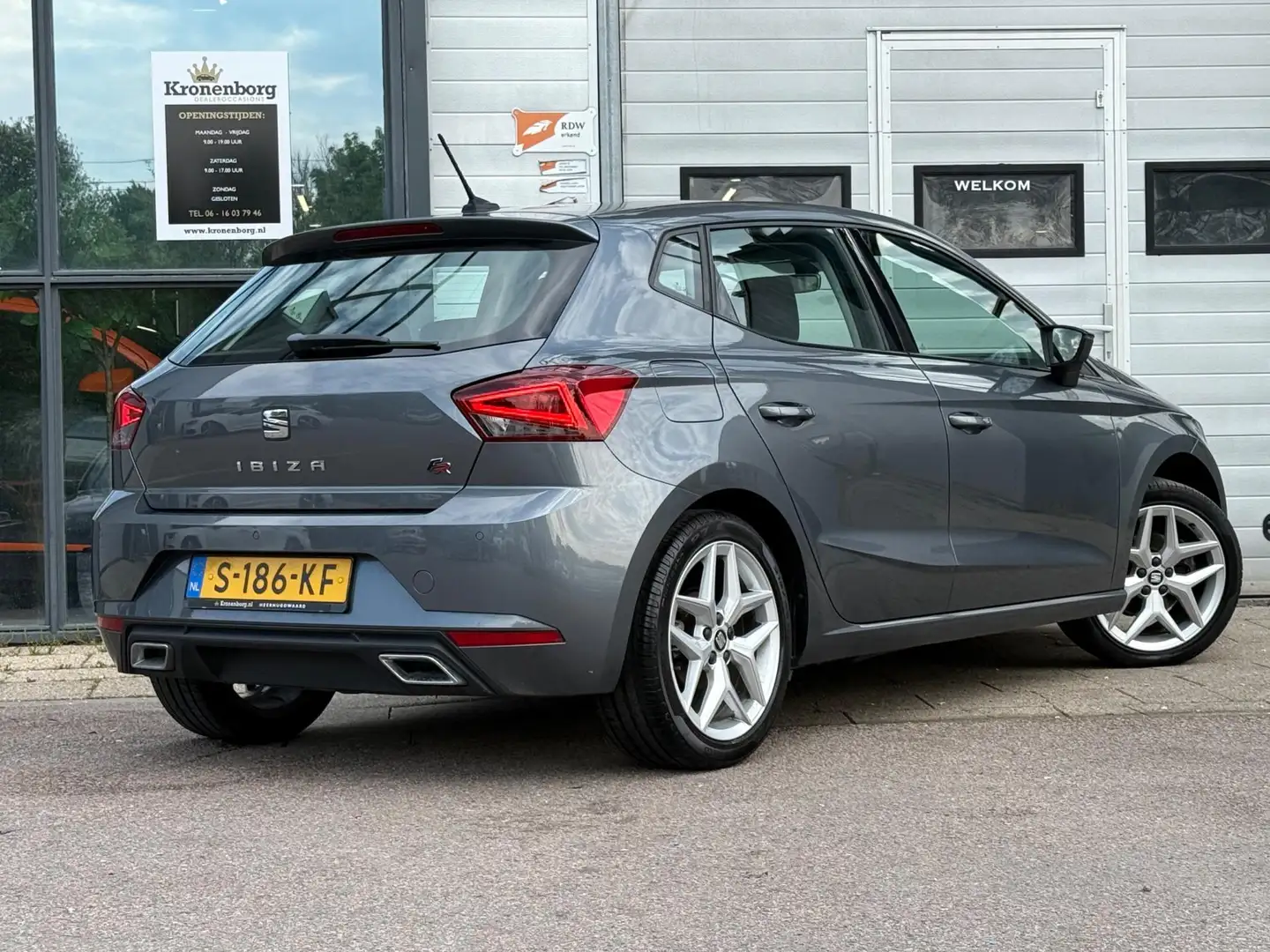 SEAT Ibiza 1.0 TSI FR Business Intense| CARPLAY| CRUISECR| NA Gris - 2