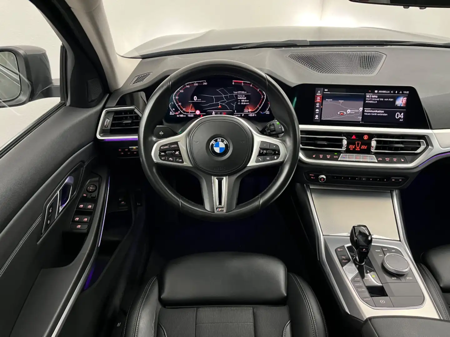 BMW 318 d Touring Aut. ***Panoramadach | LED | Standheizu Silber - 2
