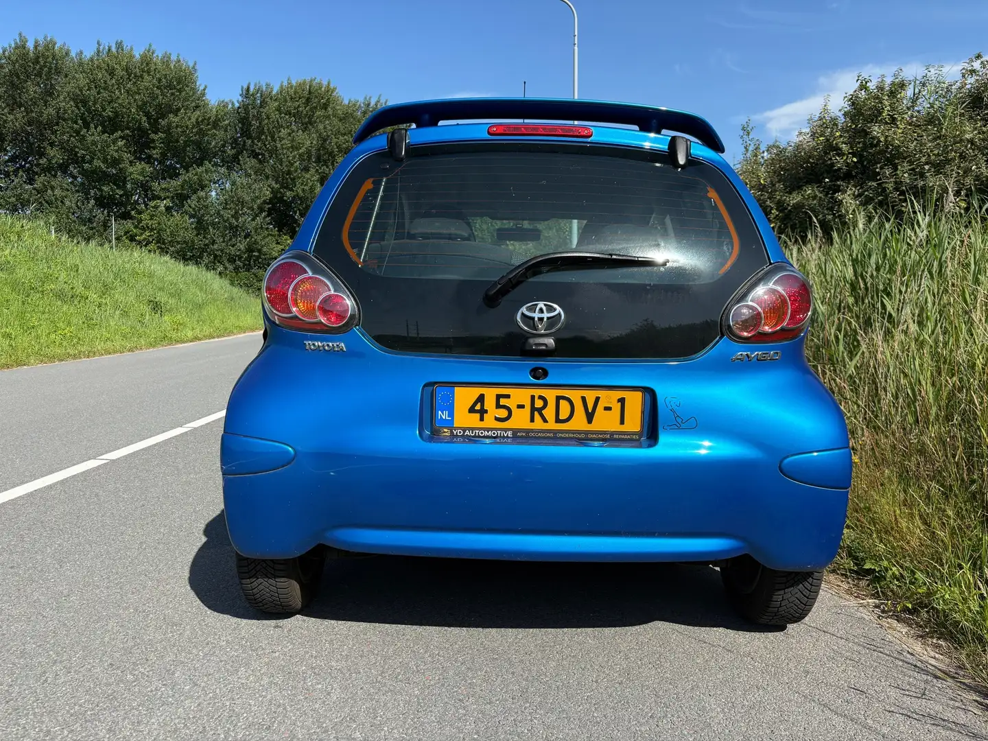 Toyota Aygo 1.0-12V Dynamic Navigator de auto is goed onderhou Blauw - 2