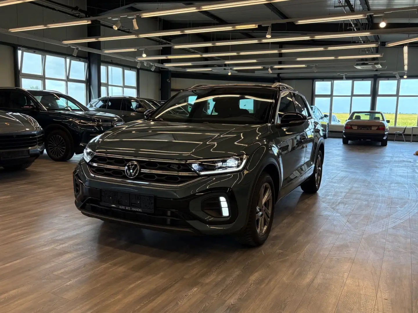 Volkswagen T-Roc R-Line Kamera AHK ACC LED Navi Lane Blu/Azzurro - 2
