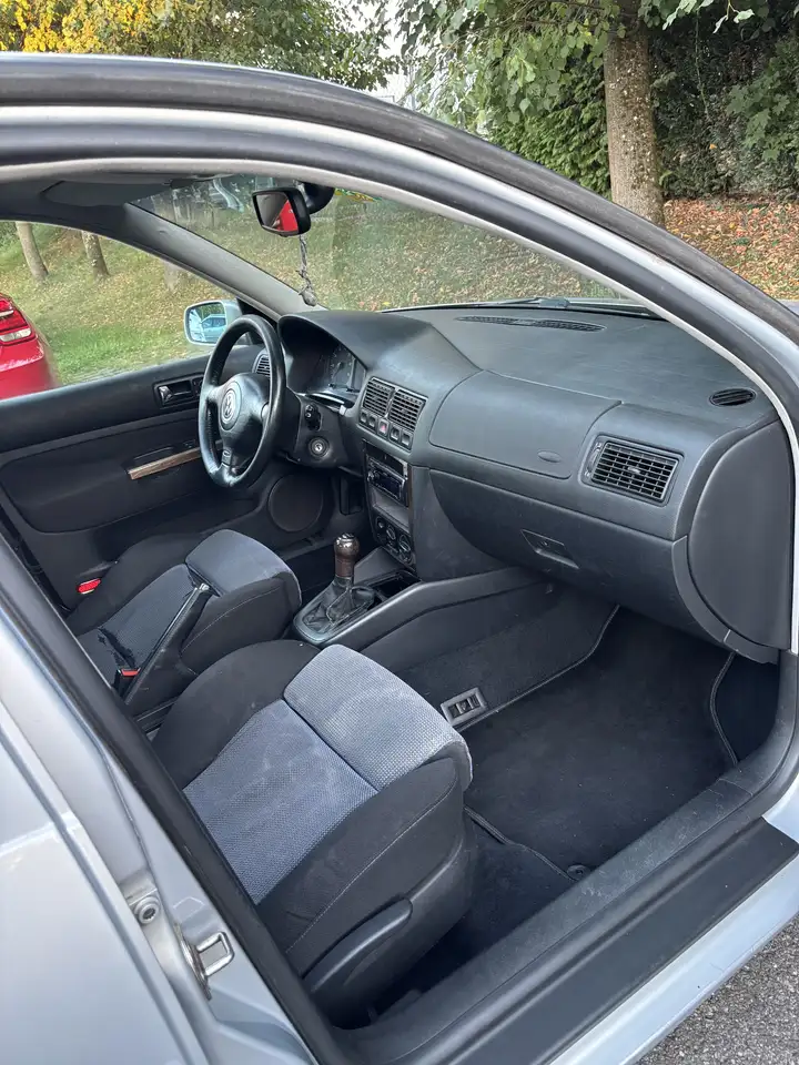 Volkswagen Golf 2.3 V5 Highline, foto 7