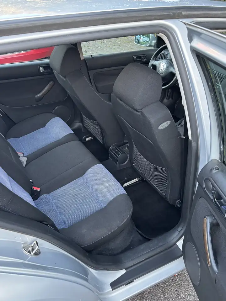 Volkswagen Golf 2.3 V5 Highline, foto 8