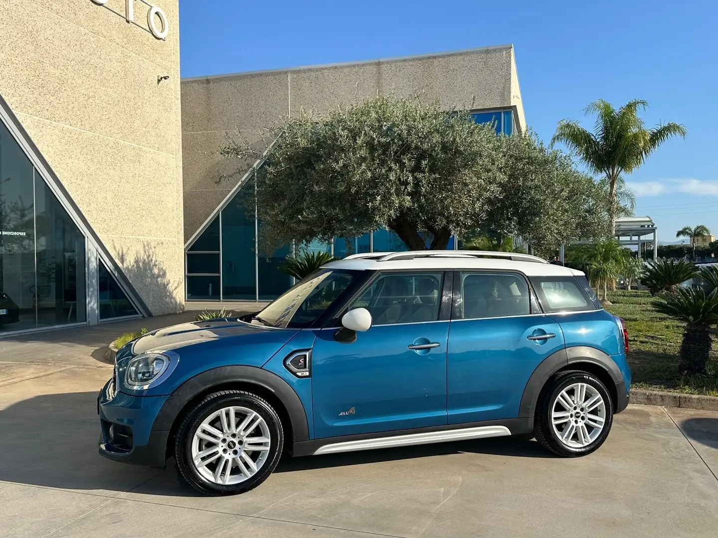 MINI Cooper SD Countryman 2.0 all4 auto offerta T-Stock prezzo imperdibile Blu/Azzurro - 2