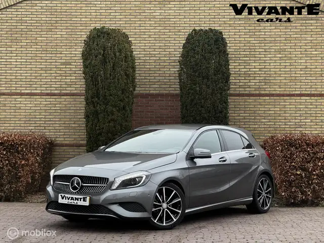 Mercedes-Benz A 180 Edition Diamant-Grill*Cruise*Bi-Xenon