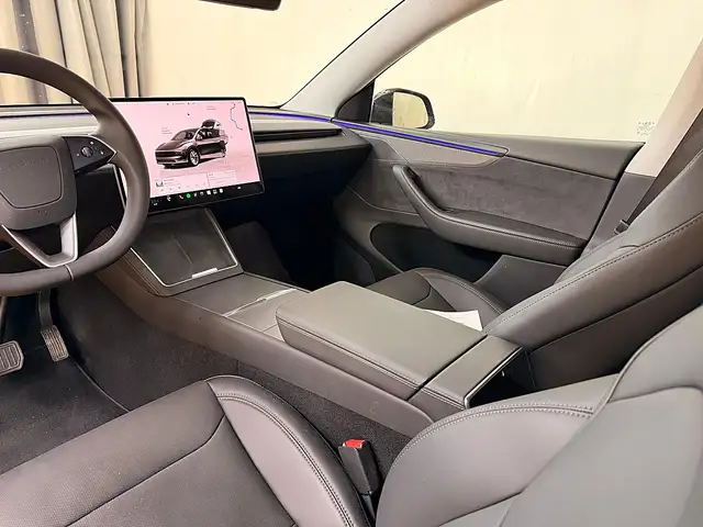 Tesla Model Y LR AWD 79kWh Ansicht 13
