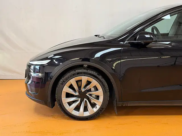Tesla Model Y LR AWD 79kWh Ansicht 7