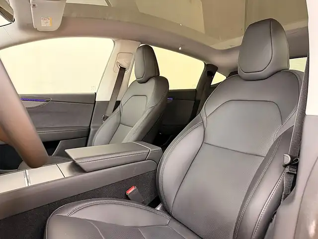 Tesla Model Y LR AWD 79kWh Ansicht 14