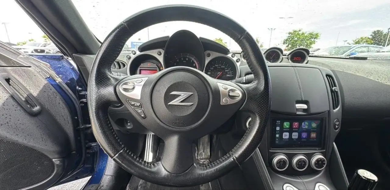 Nissan 370Z photo Nissan 370Z