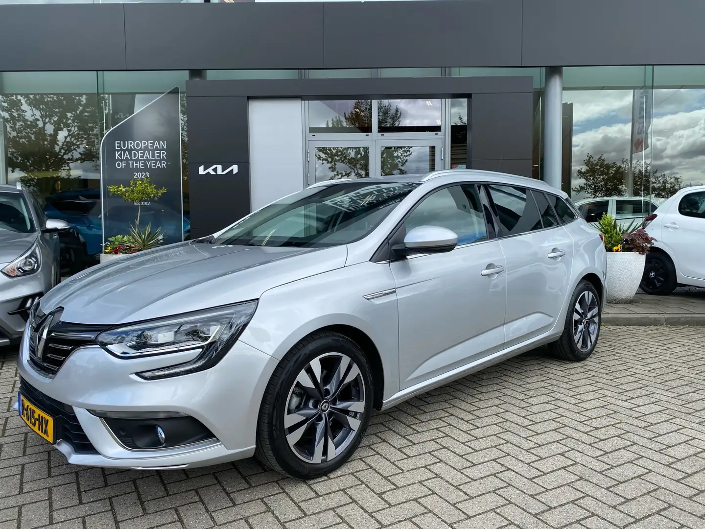 Renault Megane Estate 1.3 TCe Bose Automaat // Trekhaak // Camera Grijs - 1