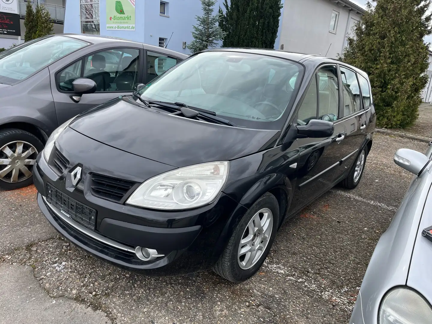 Renault Grand Scenic 1.9 dCi FAP Avantage Noir - 1