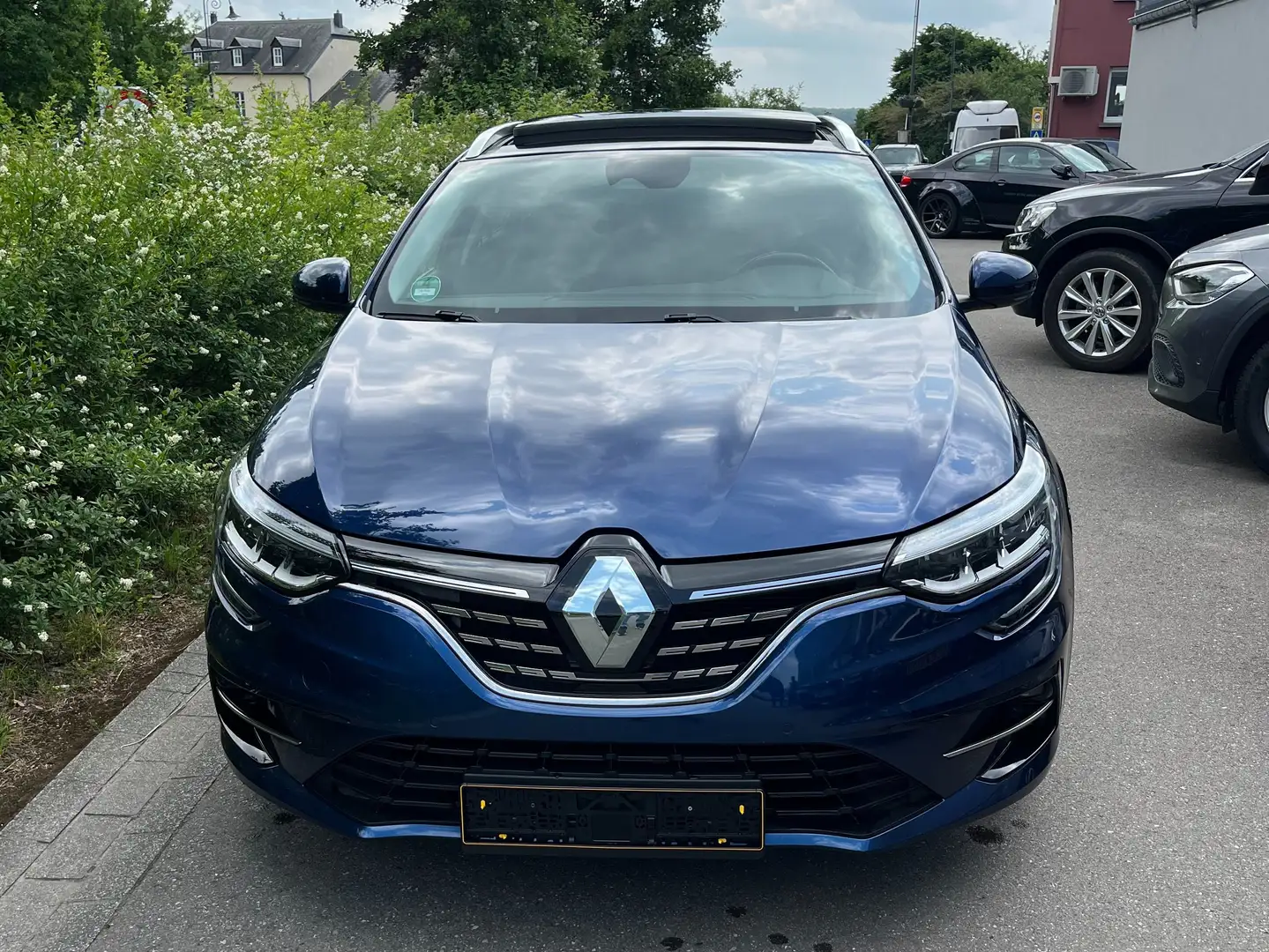 Renault Megane Megane Grandtour TCe 140 GPF EDC INTENS Bleu - 2