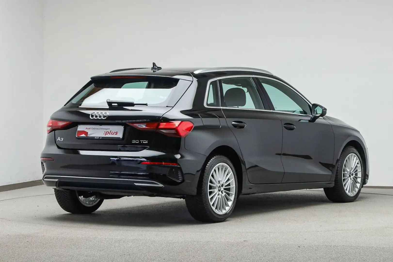 Audi A3 30 TDI advanced*NAVI-PLUS*PDC*SHZ*K Schwarz - 2