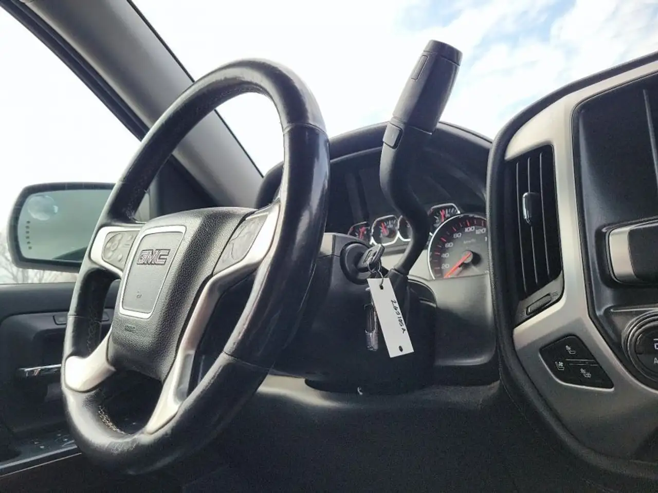 GMC Sierra 1500 снимка GMC Sierra 1500