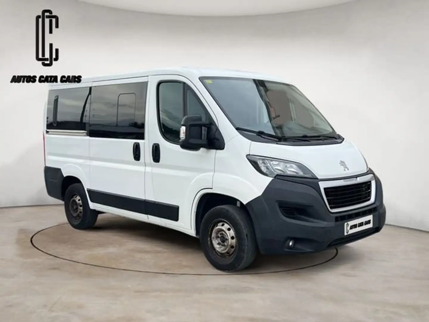 Peugeot Boxer Minibus 2.2BlueHDI 333 L2H2 140 Blanco - 1