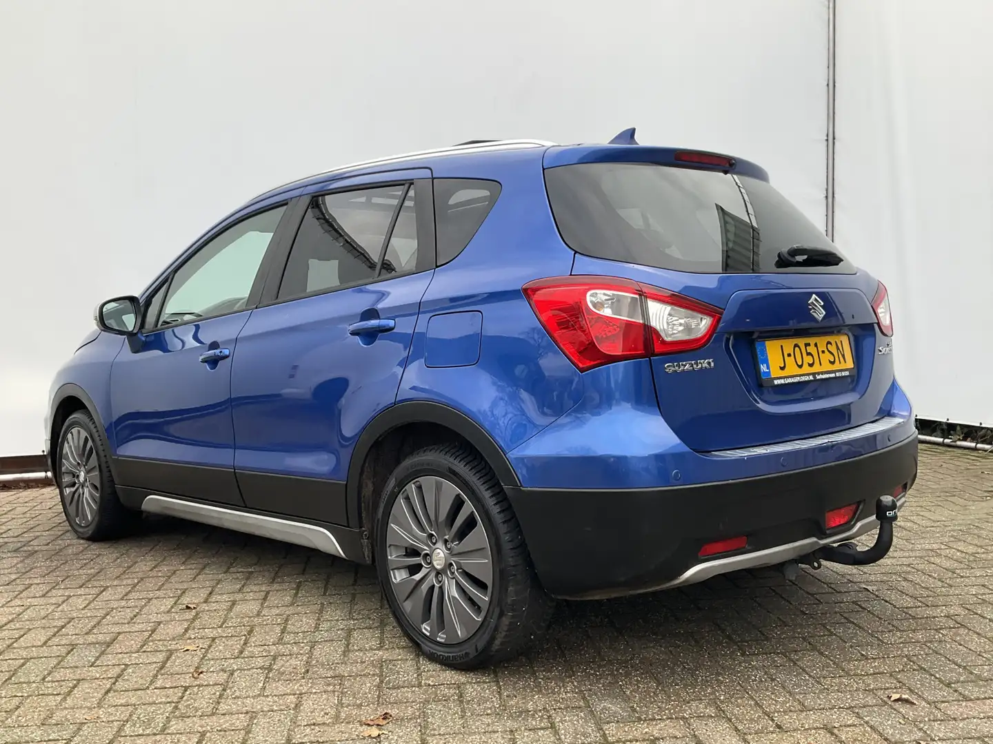 Suzuki SX4 S-Cross 1.6 High Executive Leer Pano.dak Trekhaak Nav/Cam Bleu - 2