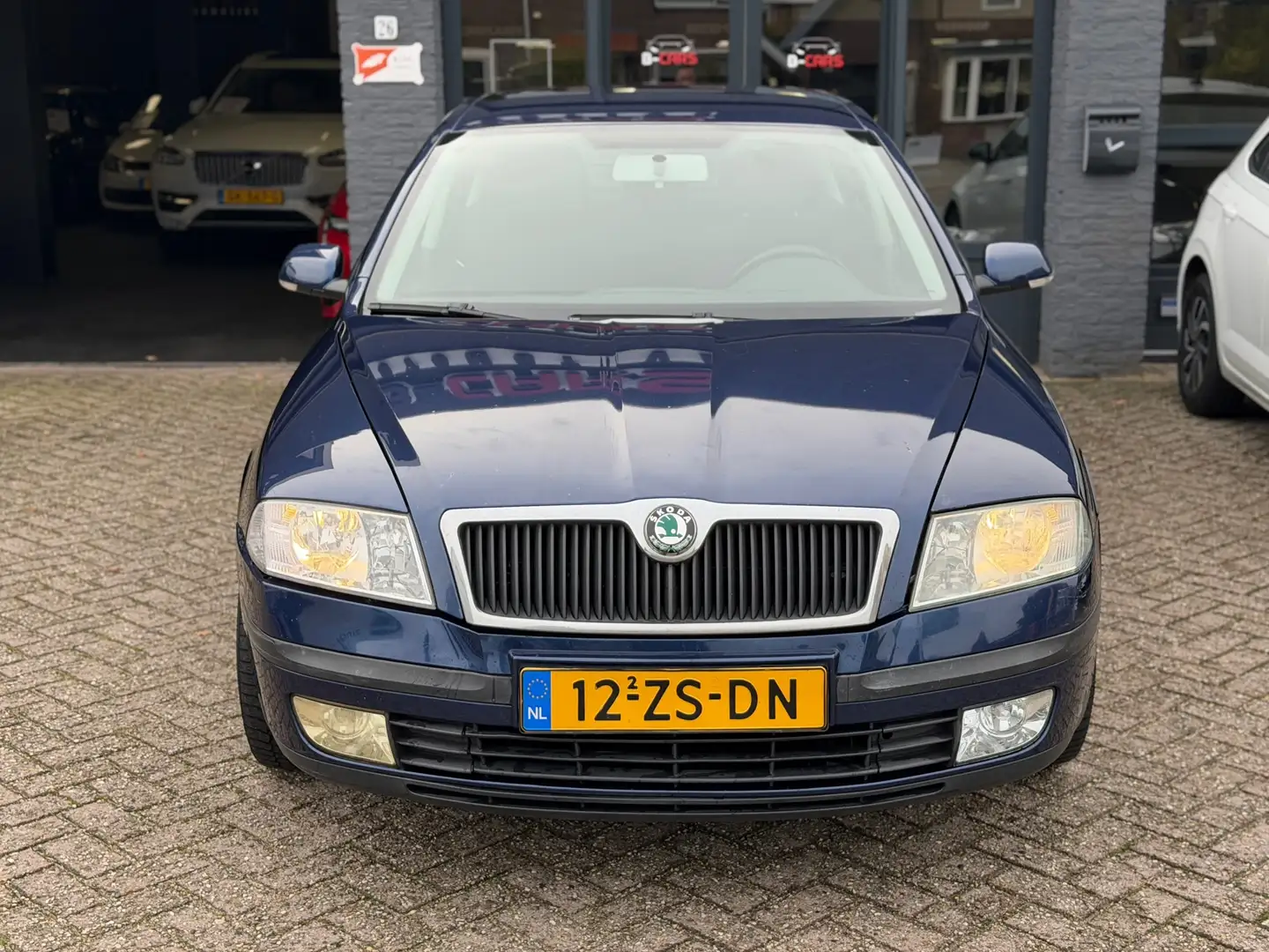 Skoda Octavia 1.6 FSI Ambiente Attractive Business Bleu - 2