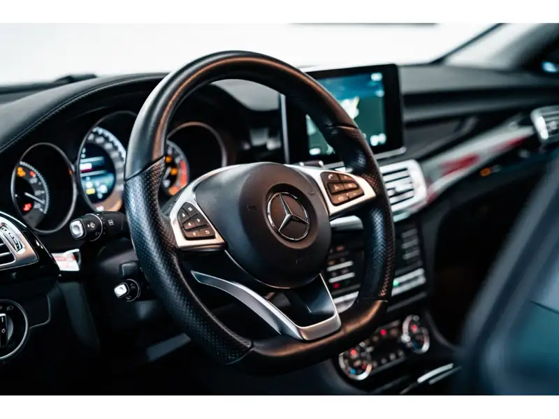 Annonce voiture d'occasion Mercedes-Benz CLS 500 - CARADIZE