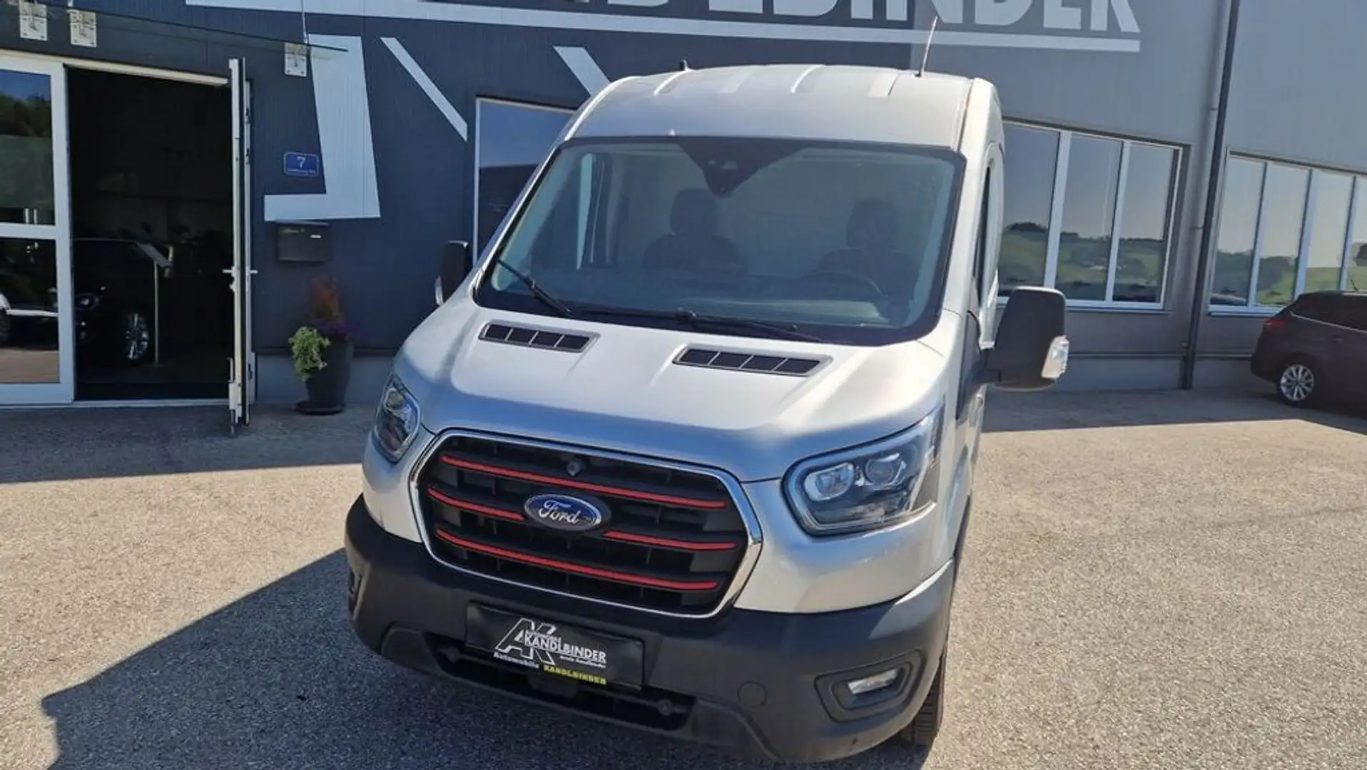 Ford Transit Kasten 2,0 EcoBlue L2H2 350 Trend Aut. Silber - 2
