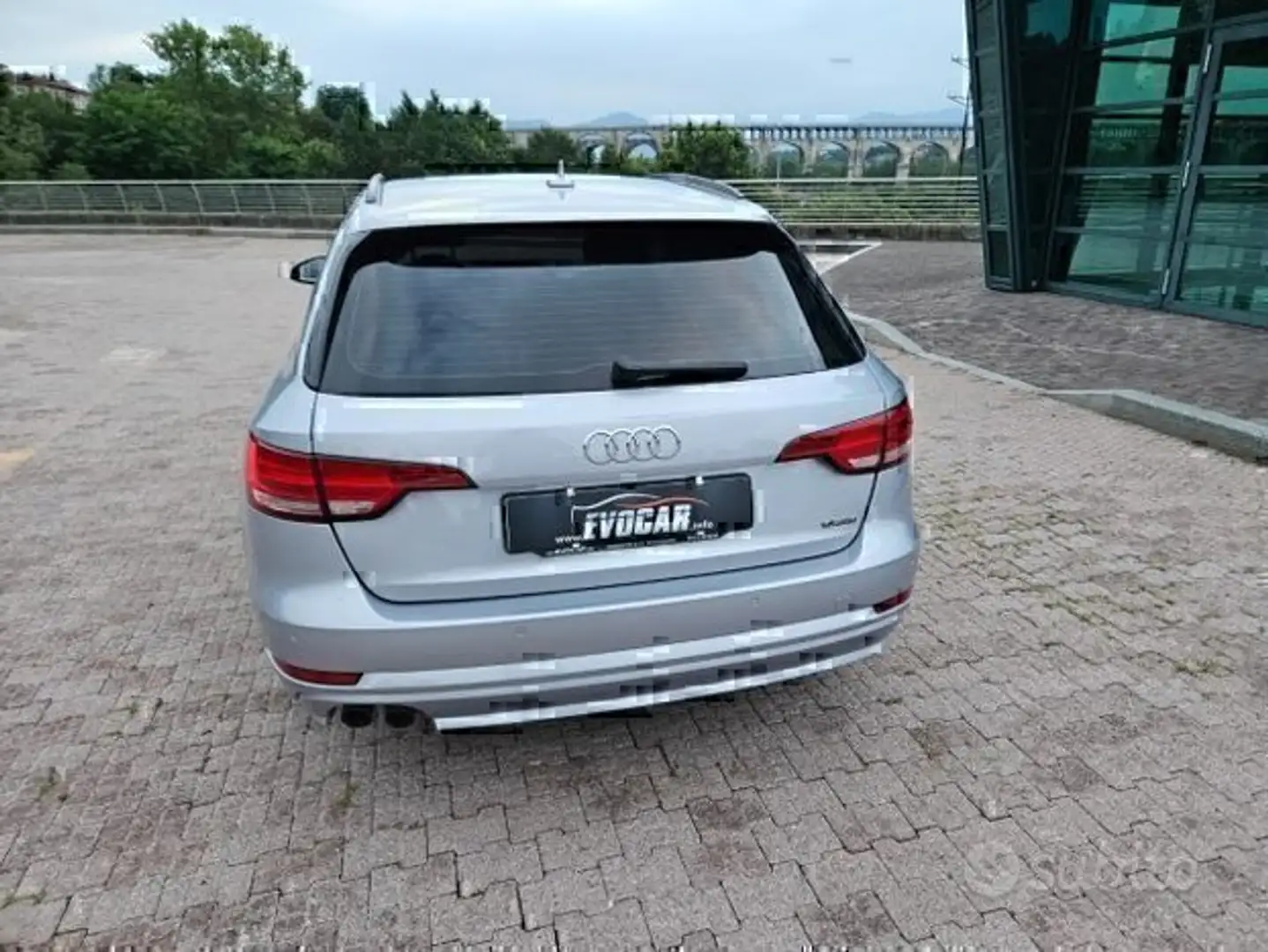 Audi A4 AUDI A4 4X4 PROMO usato/scambio Grau - 2