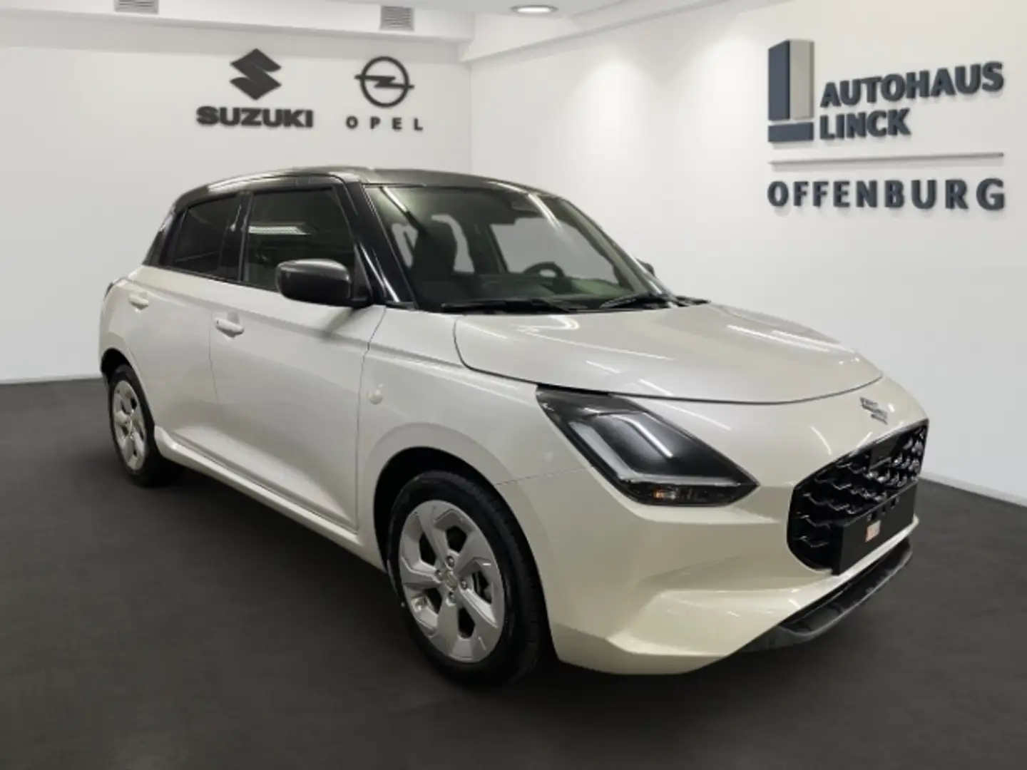 Suzuki Swift NEW 1.2 Dualjet Hybrid Comfort Navi Weiß - 2