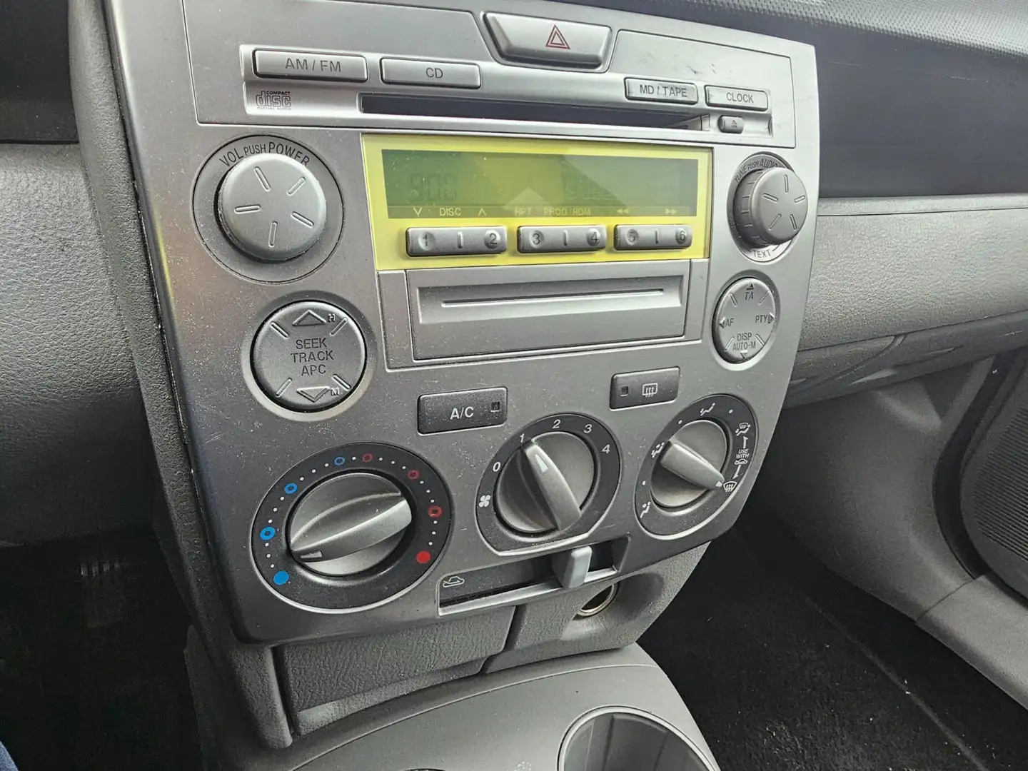 Mazda 2 1.4 Exclusive AIRCO Gris - 2