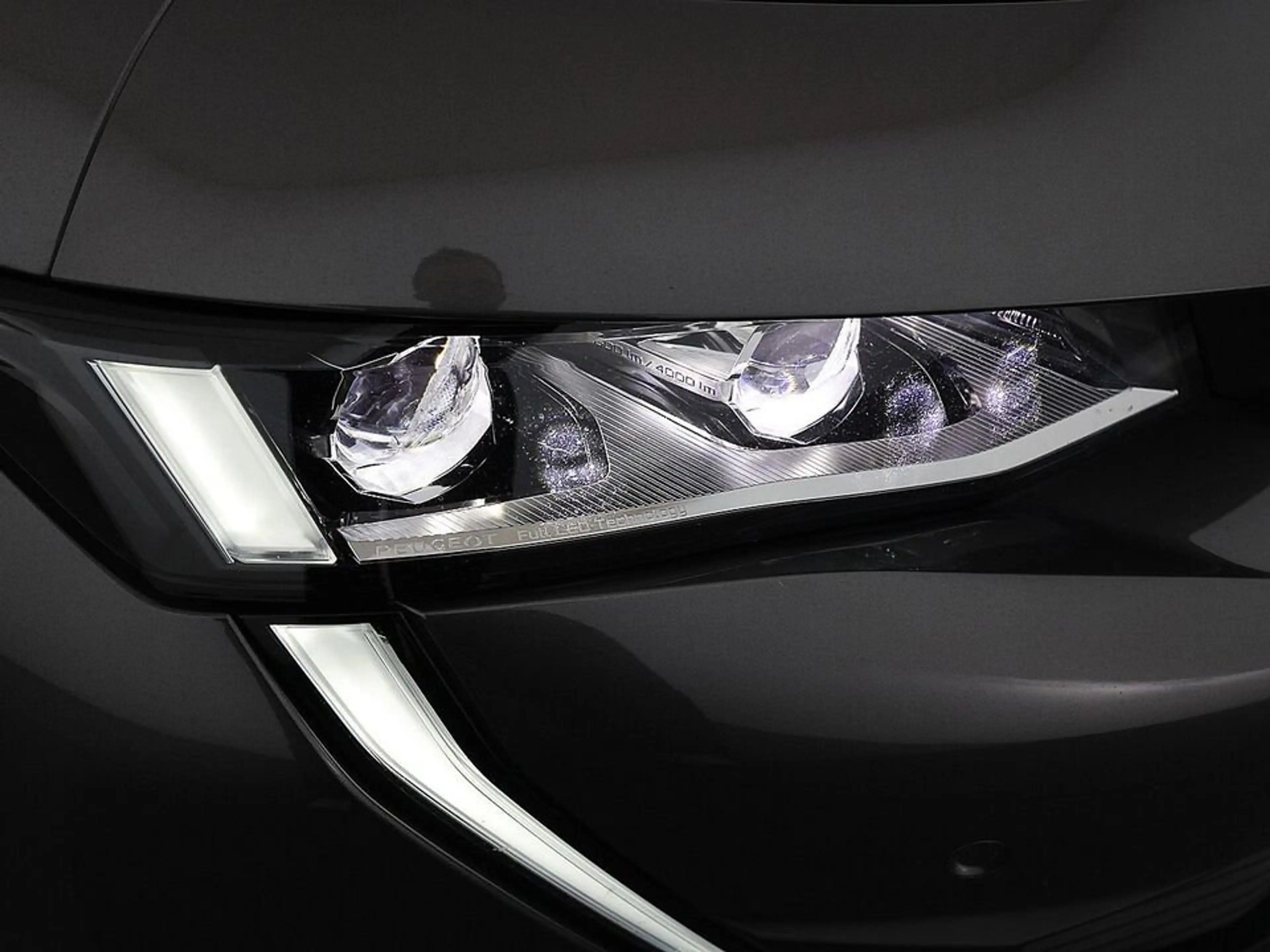 Peugeot 508 SW Hybrid 225 GT PHEV Aut LED RADAR NAVI TEMP — photo 10