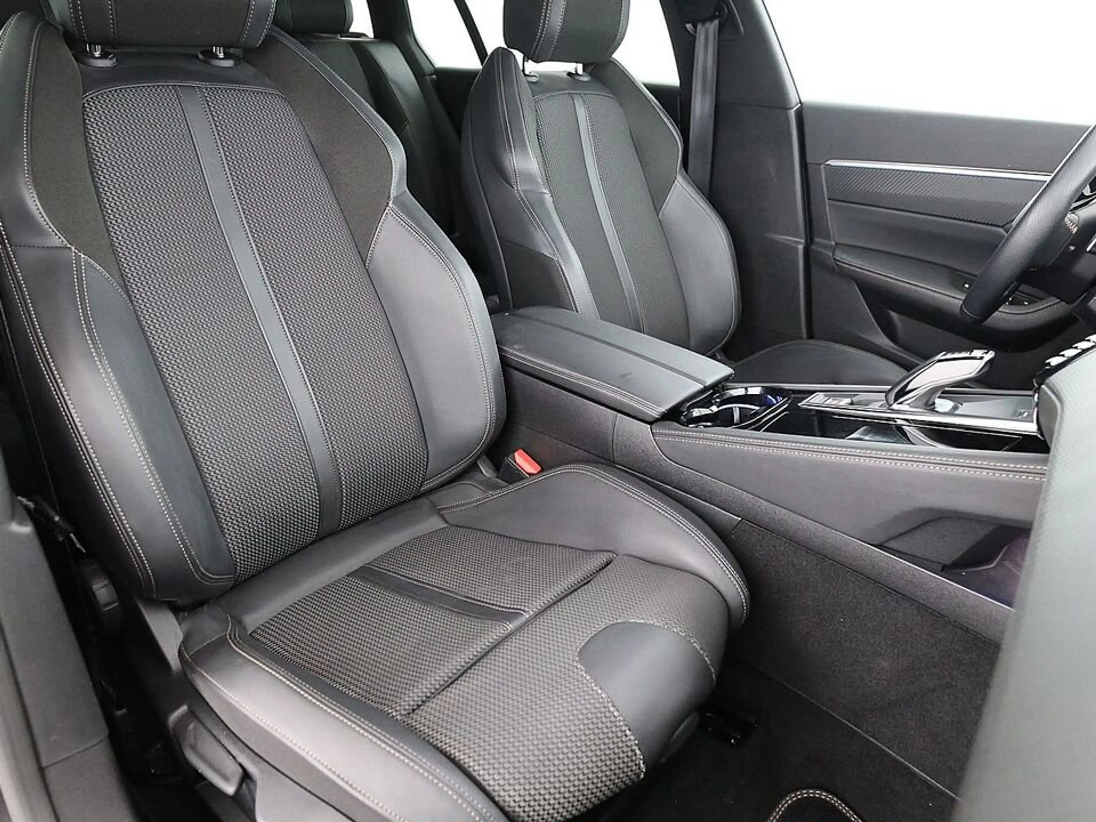 Peugeot 508 SW Hybrid 225 GT PHEV Aut LED RADAR NAVI TEMP — photo 14