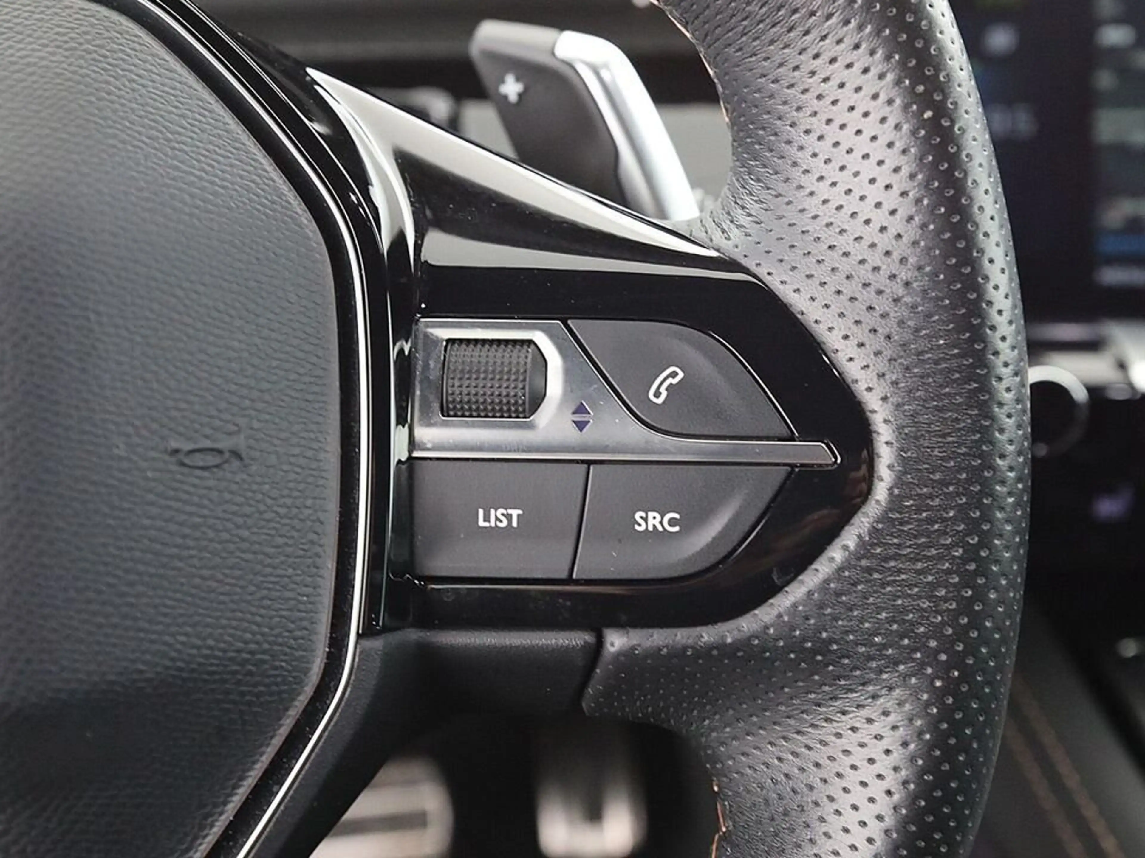 Peugeot 508 SW Hybrid 225 GT PHEV Aut LED RADAR NAVI TEMP — photo 19