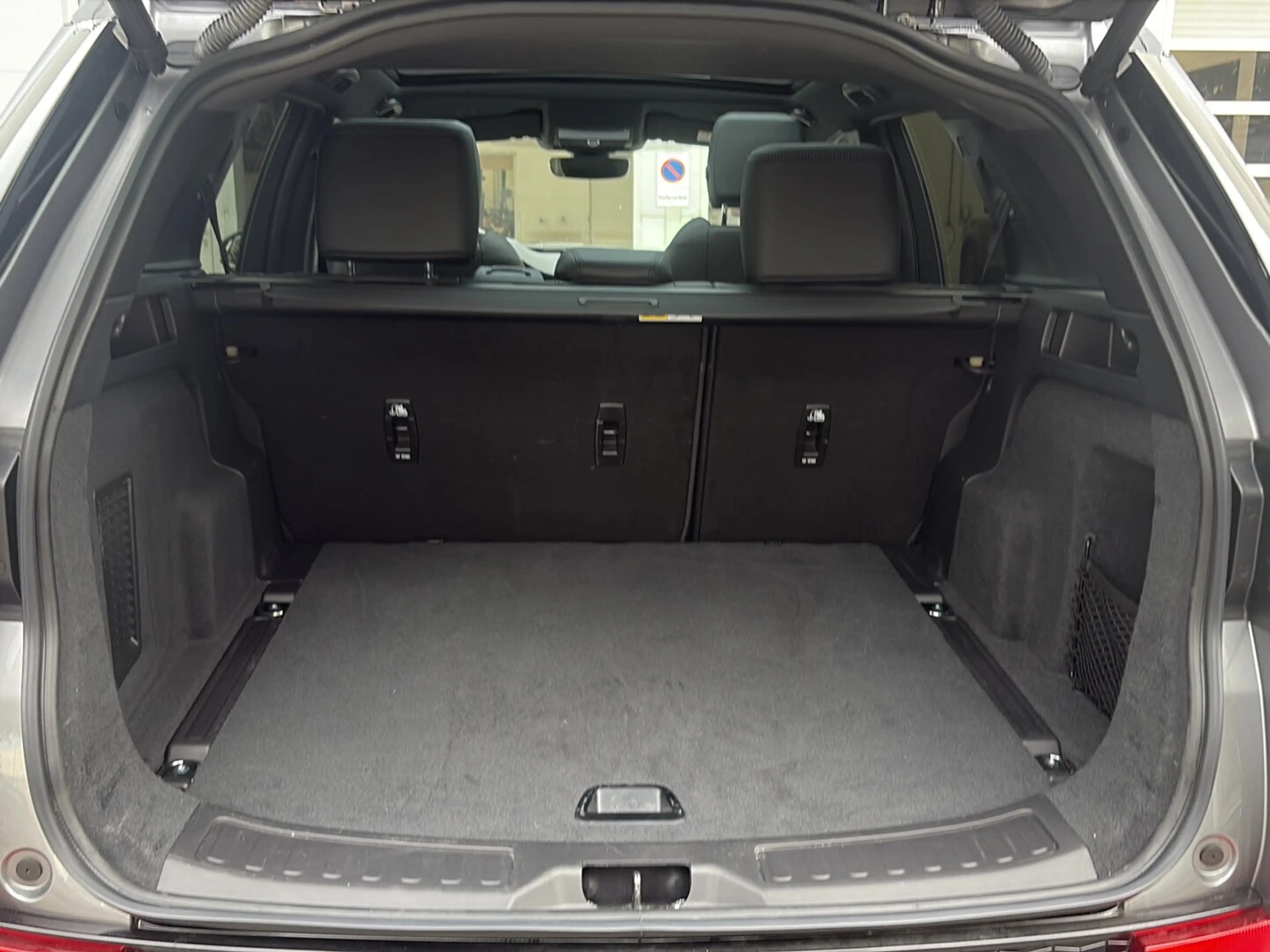 Land Rover Discovery Sport D200 Dyn. SE ACC|PANO|20" — photo 7