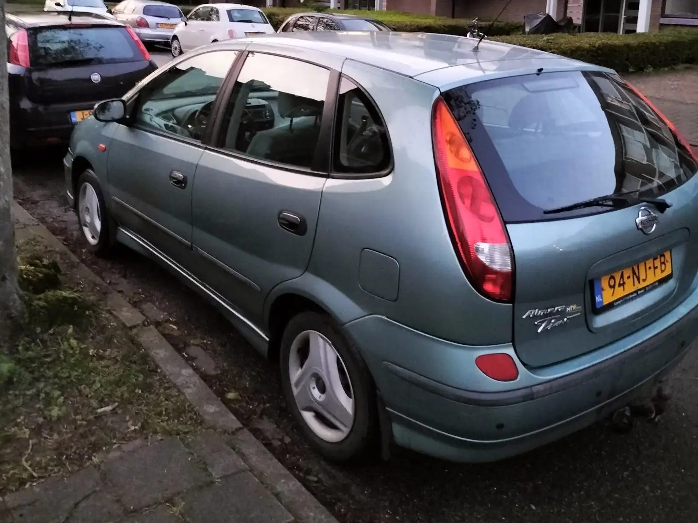 Nissan Primera 2.0 Invitation Blauw - 2