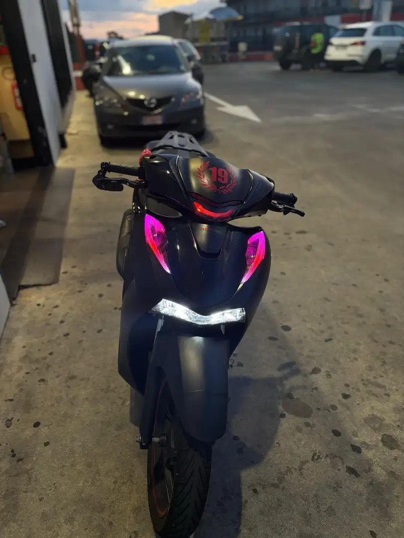 Honda SH 125i sport - 1