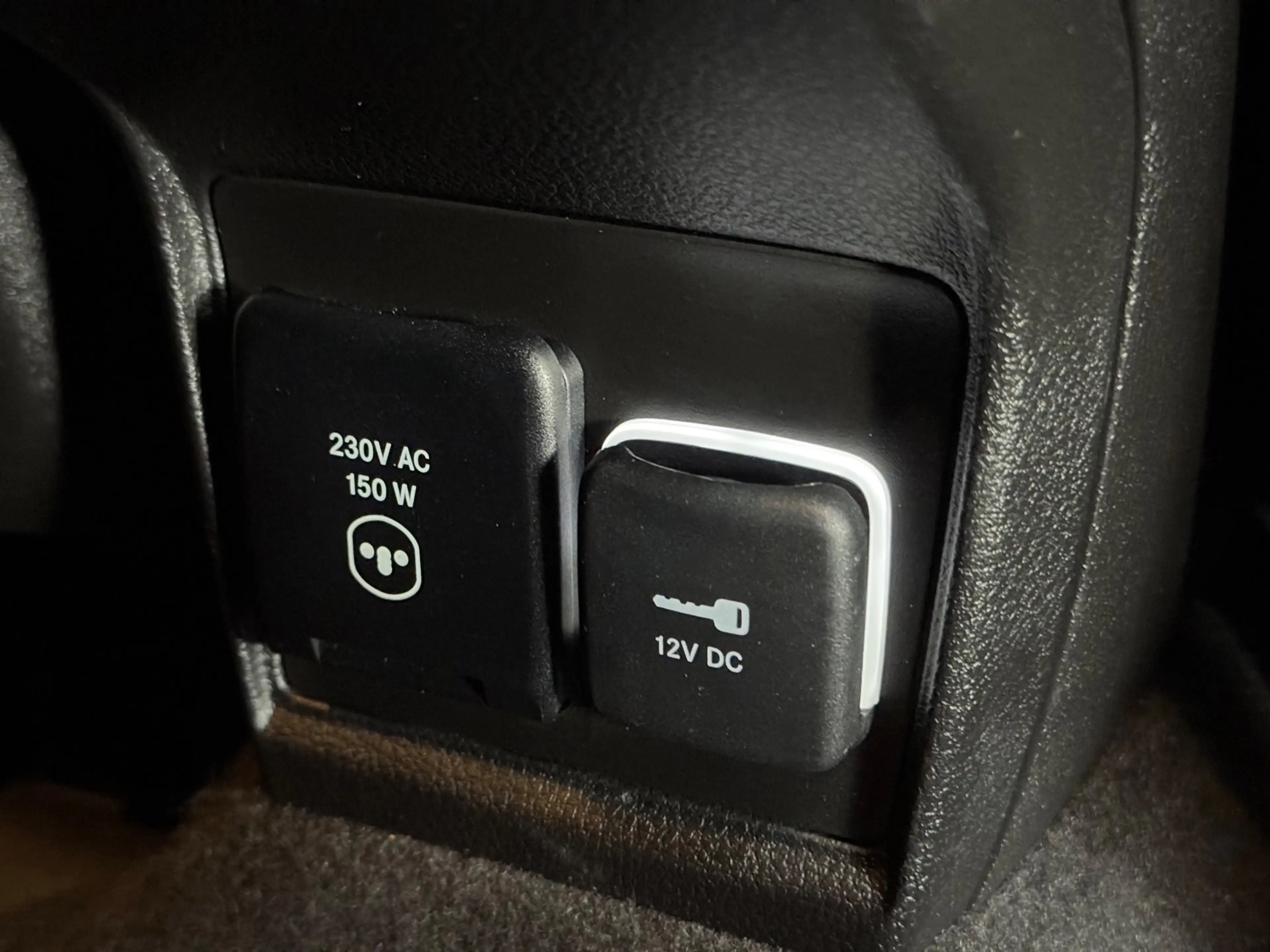 Jeep Compass 4xe 240 Plug-in Hybrid Electric S PANO|ALPINE SOUN — photo 46
