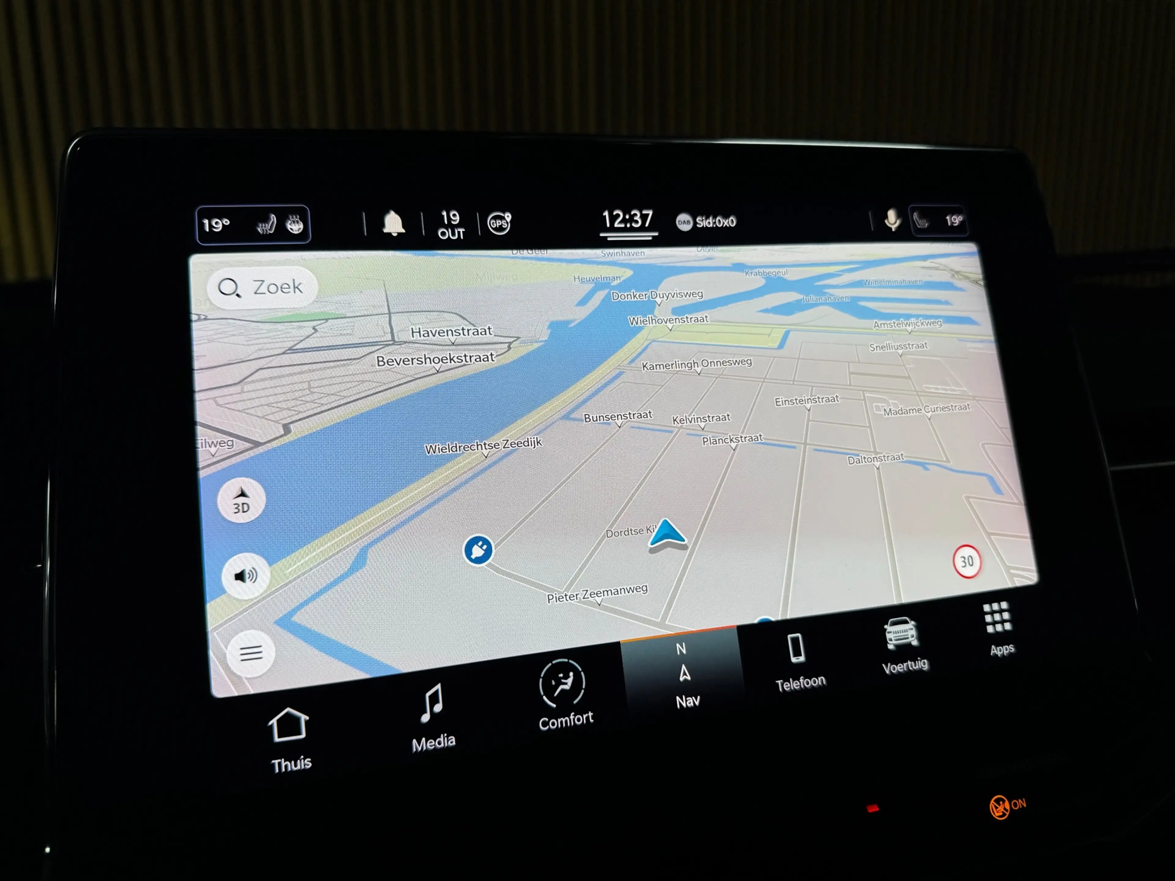 Jeep Compass 4xe 240 Plug-in Hybrid Electric S PANO|ALPINE SOUN — photo 31