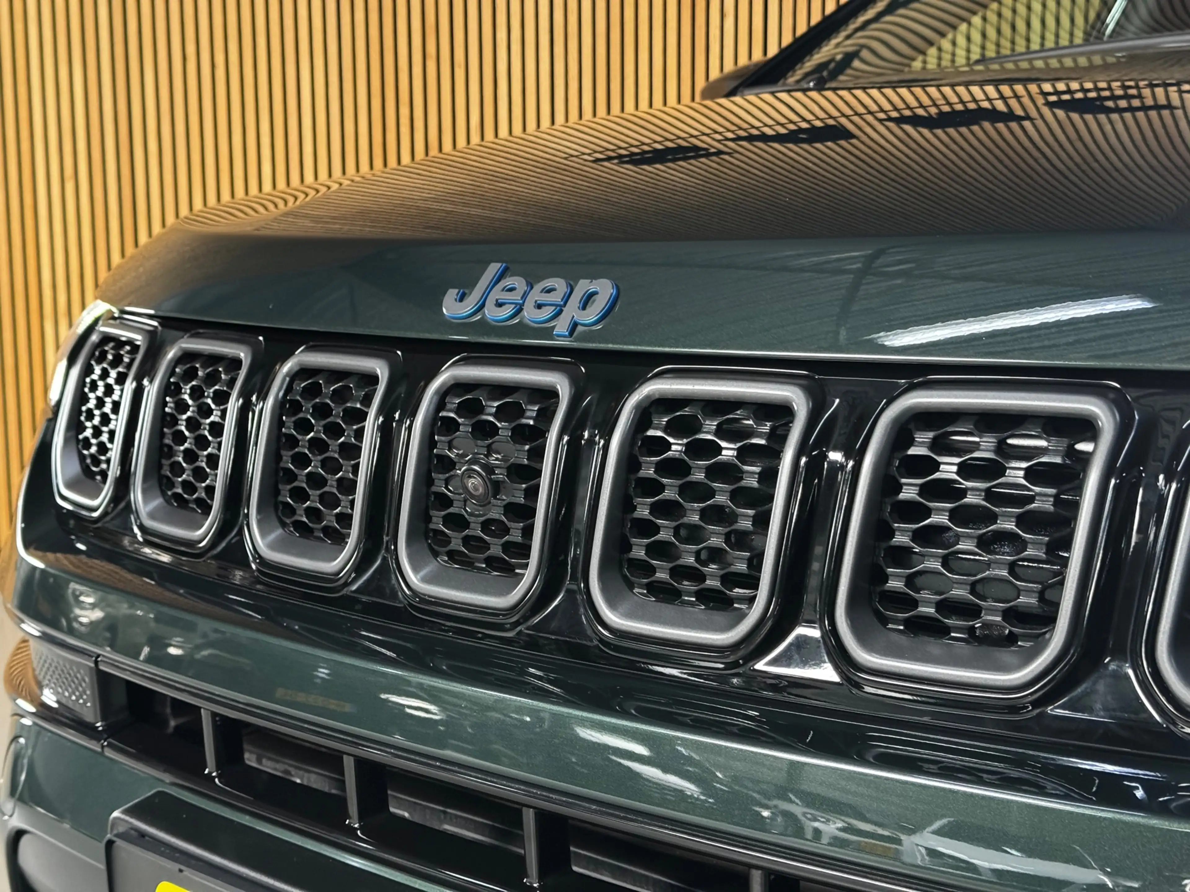 Jeep Compass 4xe 240 Plug-in Hybrid Electric S PANO|ALPINE SOUN — photo 3