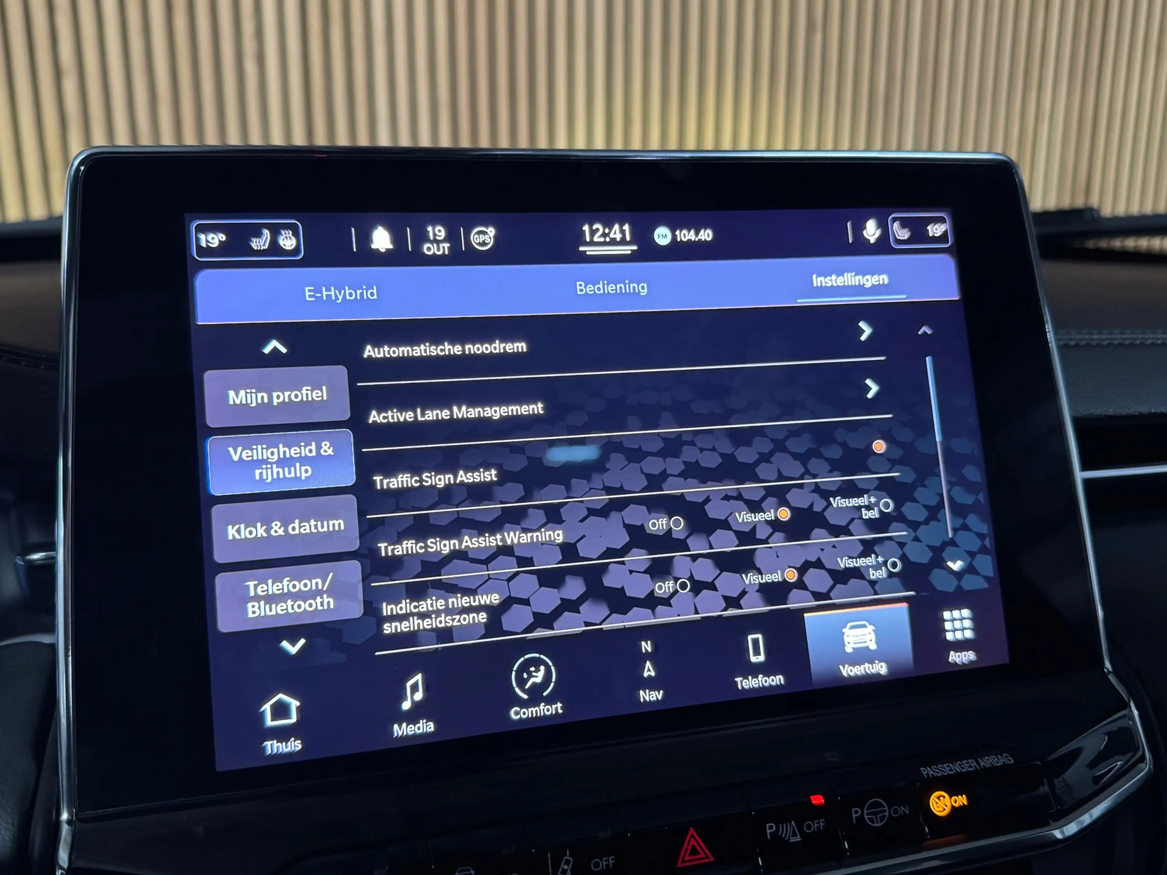 Jeep Compass 4xe 240 Plug-in Hybrid Electric S PANO|ALPINE SOUN — photo 41