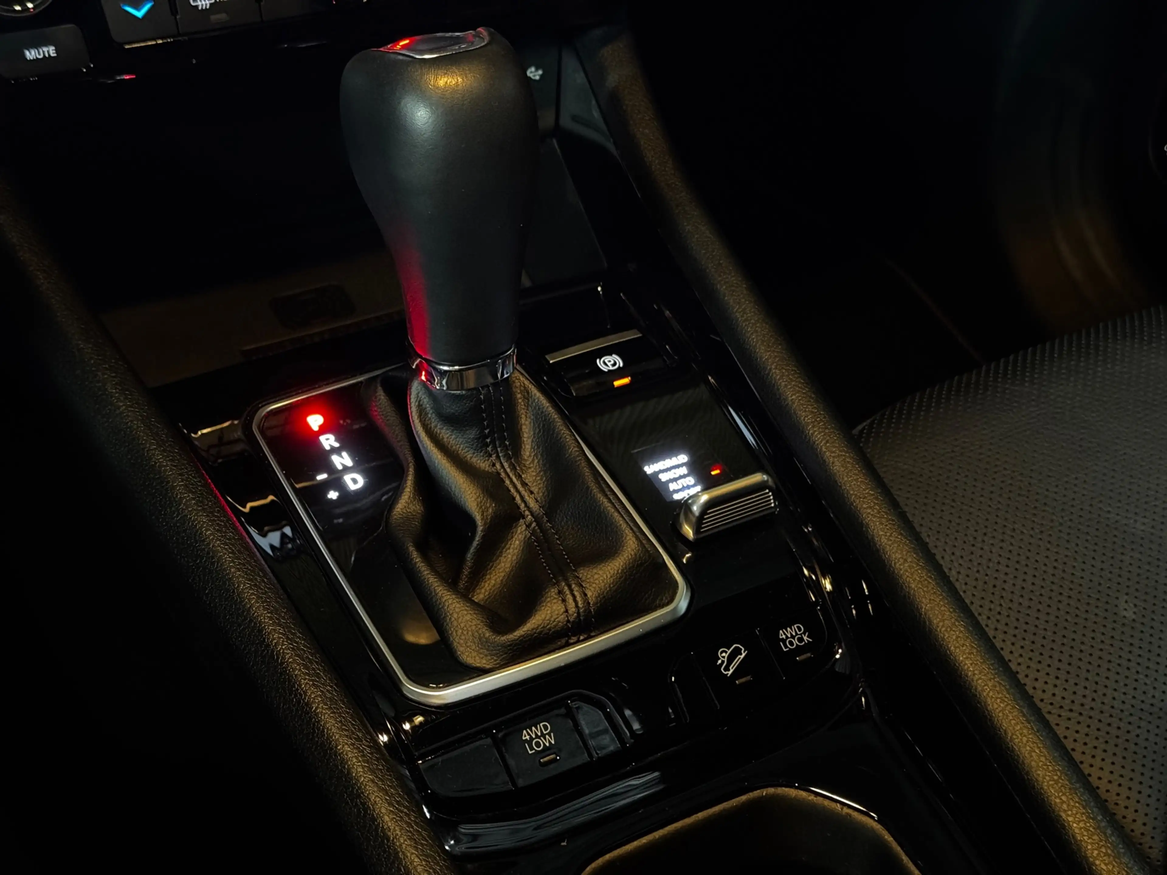 Jeep Compass 4xe 240 Plug-in Hybrid Electric S PANO|ALPINE SOUN — photo 30