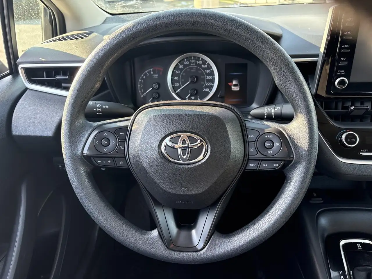 Toyota Corolla снимка Toyota Corolla