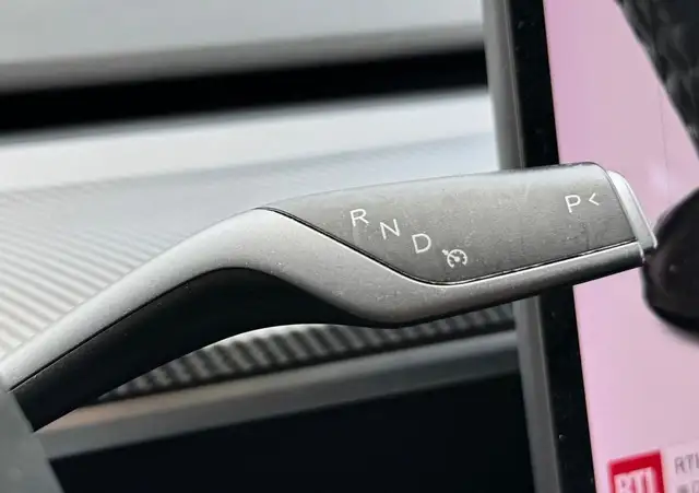 Tesla Model 3 view 14