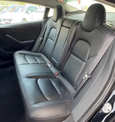 Tesla Model 3 view 9