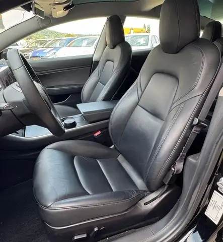 Tesla Model 3 view 8