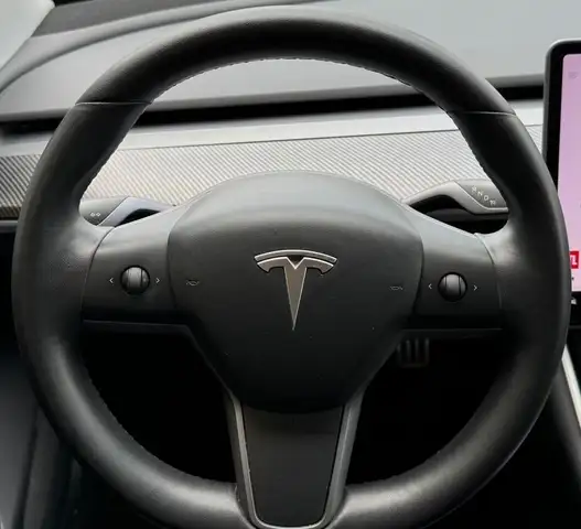Tesla Model 3 view 13