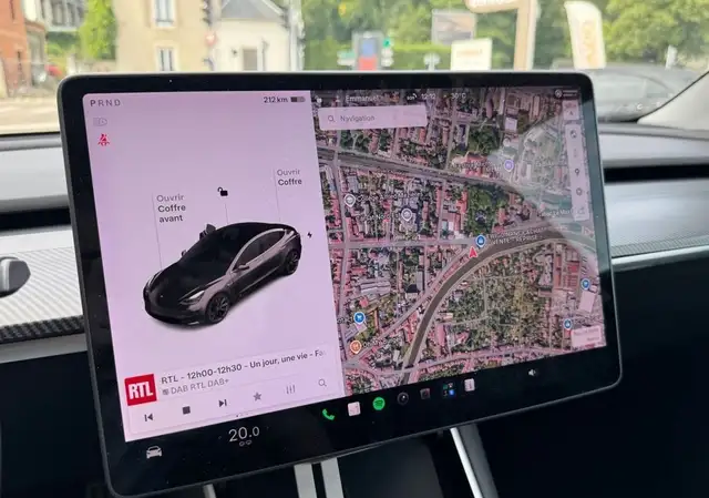 Tesla Model 3 view 15