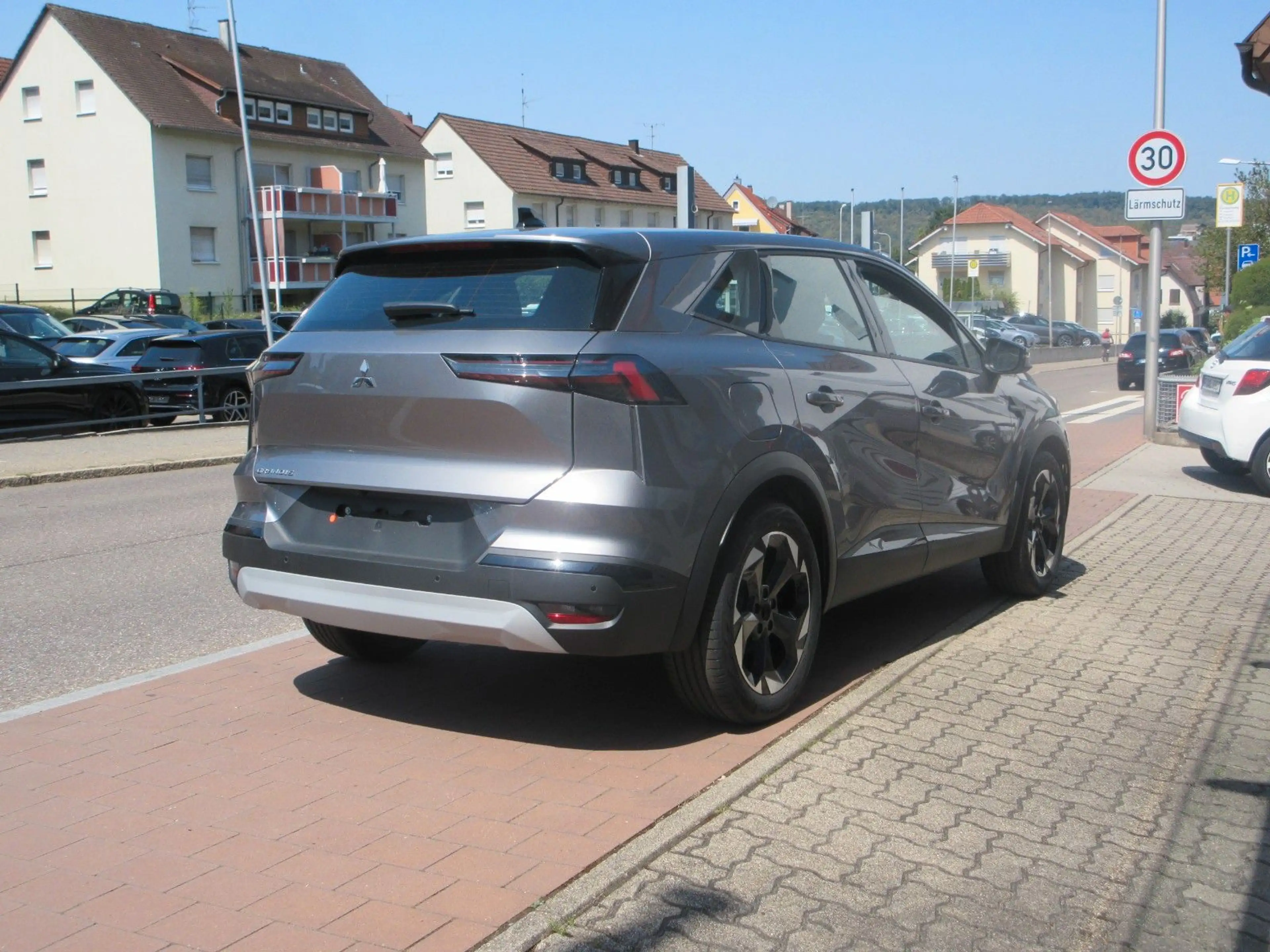 Mitsubishi Grandis 1.3 Turbo Mildhybrid Diamant Plus DCT — photo 4