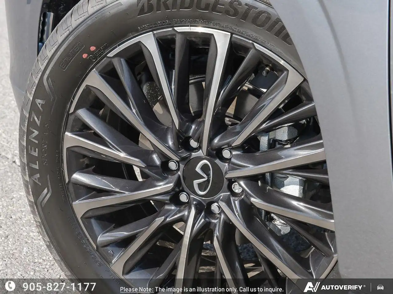 Infiniti QX80 снимка Infiniti QX80