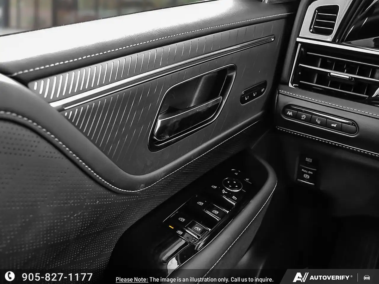 Infiniti QX80 снимка Infiniti QX80